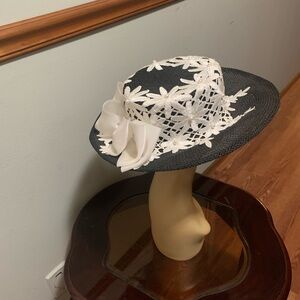 BEAUTIFUL SONNI SAN FRANCISCO DRESSY HAT